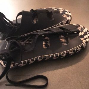 Mia Shoes - MIA Black and White Gladiator Sandals Mia Shoes - MIA Black and White Gladiator Sandals